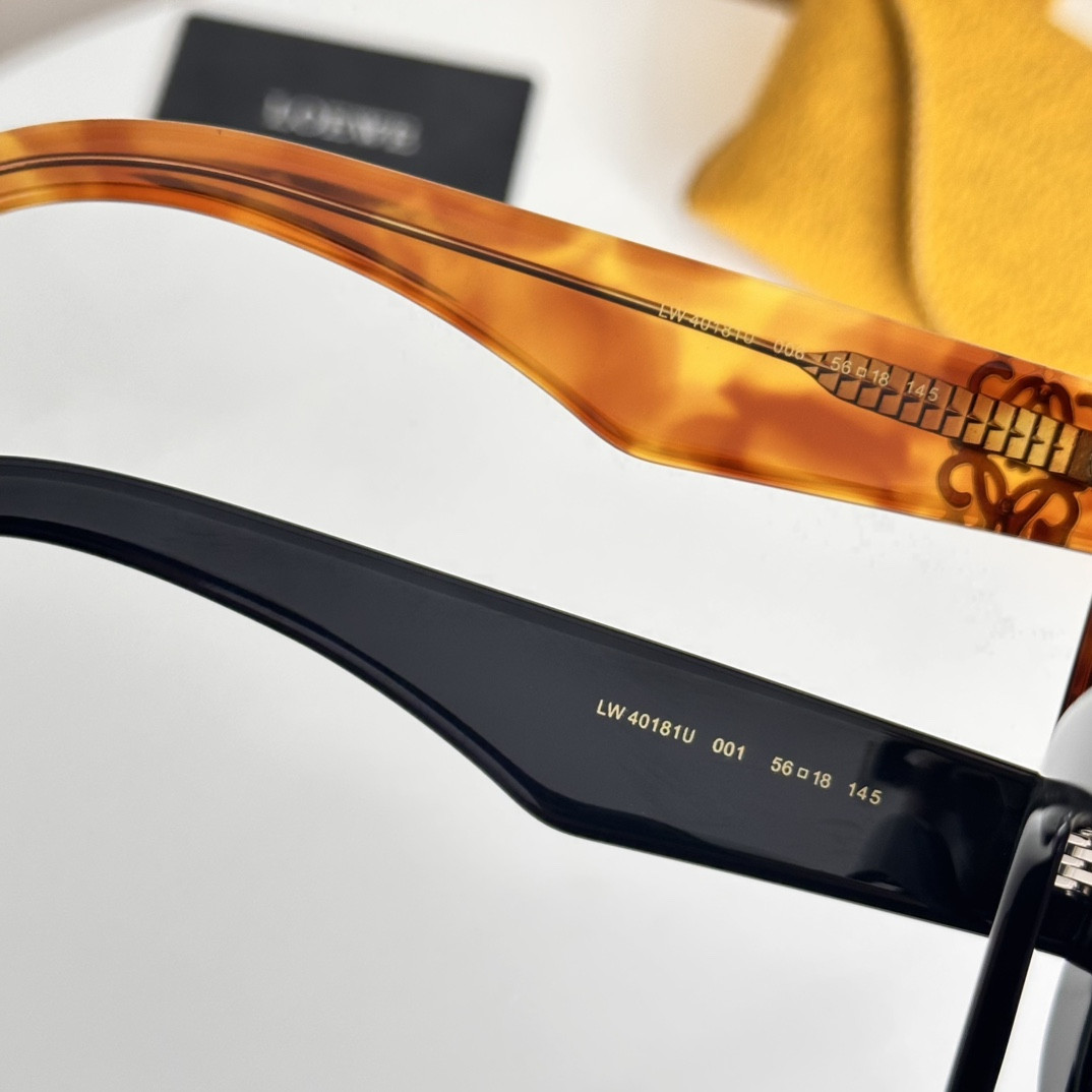 Loewe Glasses LW40181U 56-18-145