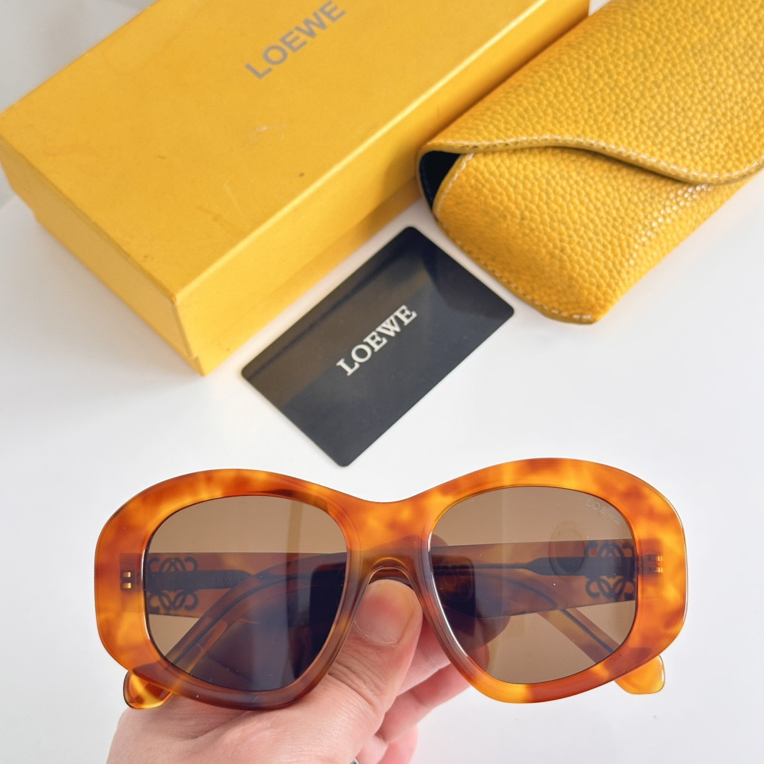 Loewe Glasses LW40181U 56-18-145