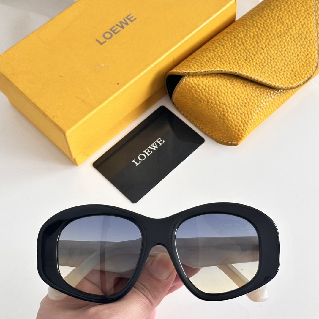 Loewe Glasses LW40181U 56-18-145