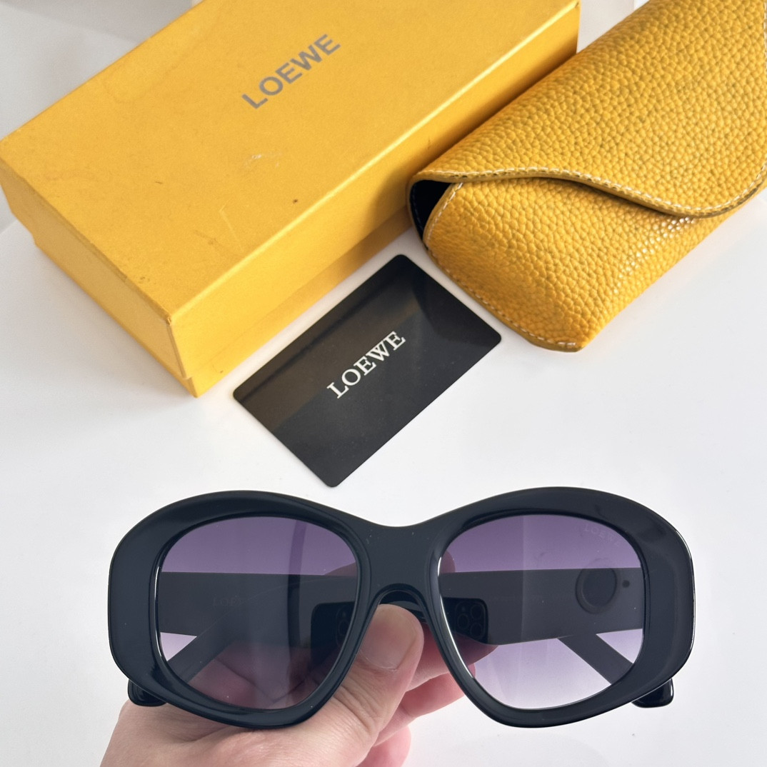 Loewe Glasses LW40181U 56-18-145