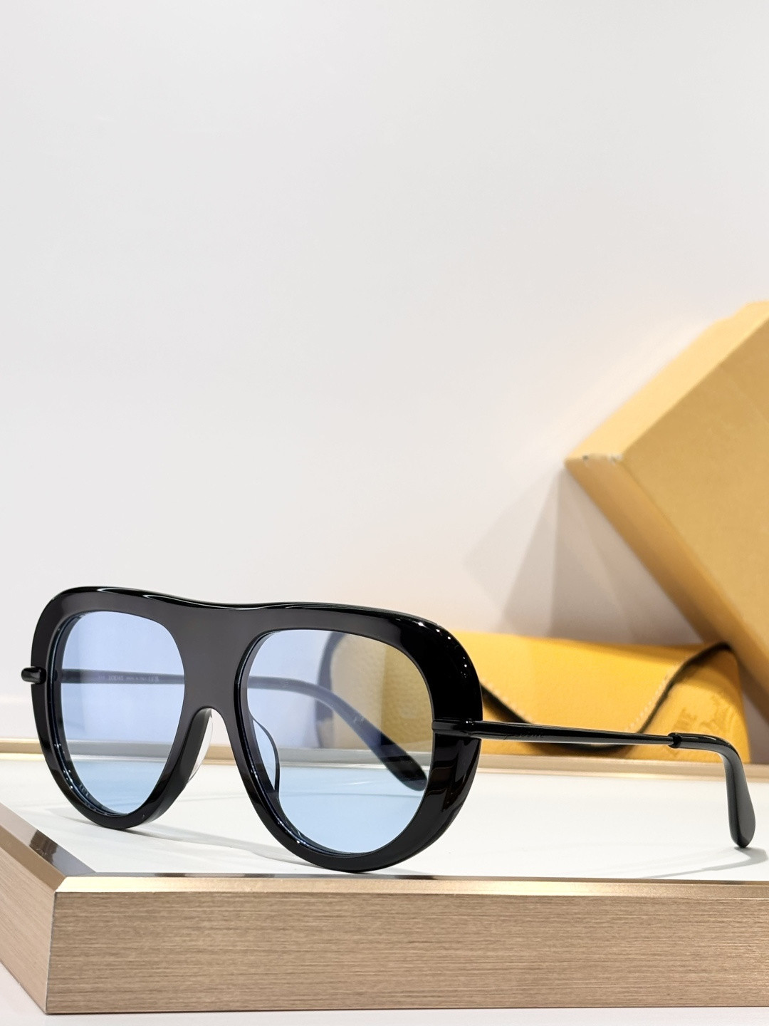 Loewe Glasses LW40186I 52-16-140