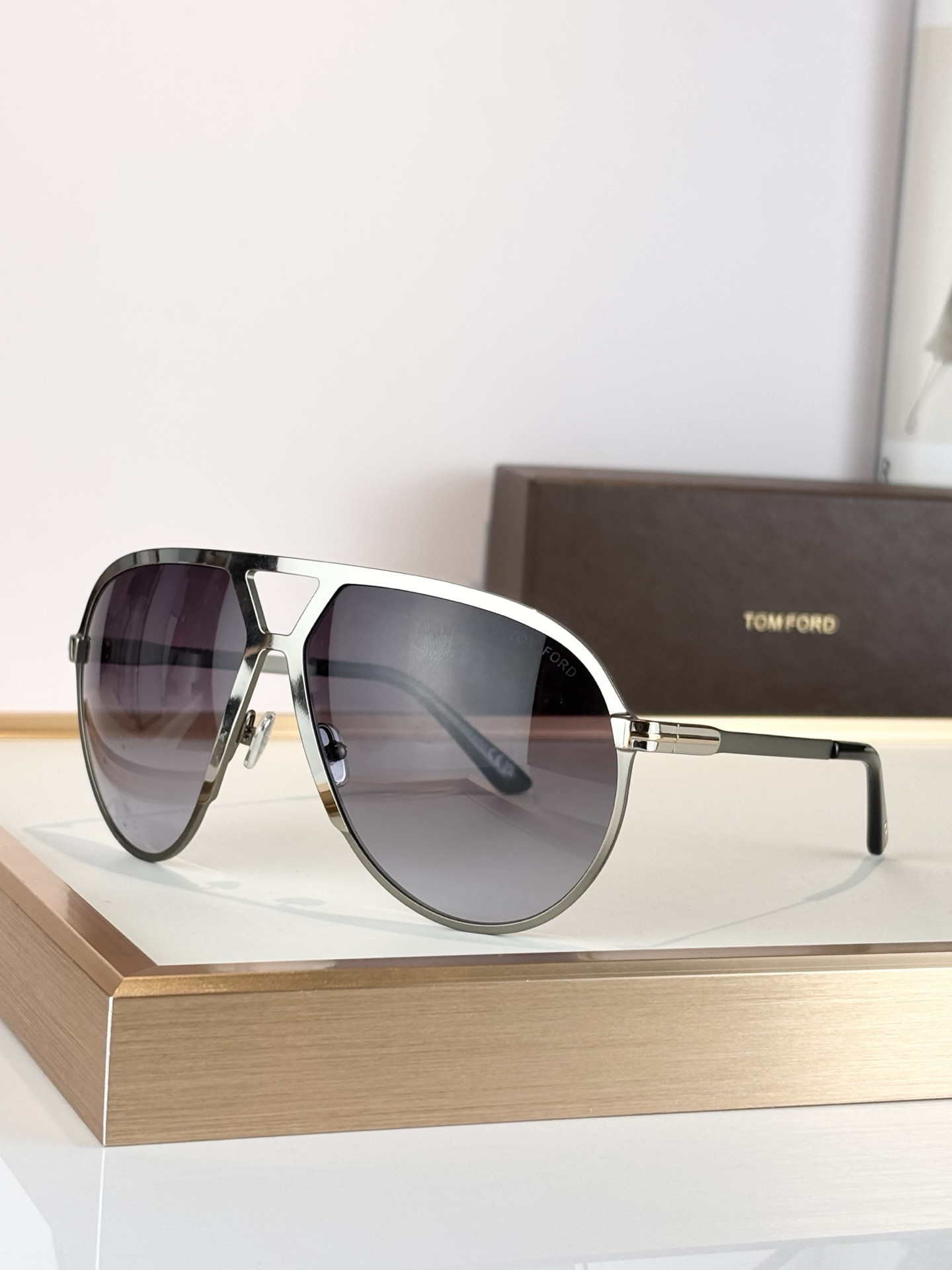 Tom Ford Glasses TF1060 64-14-135
