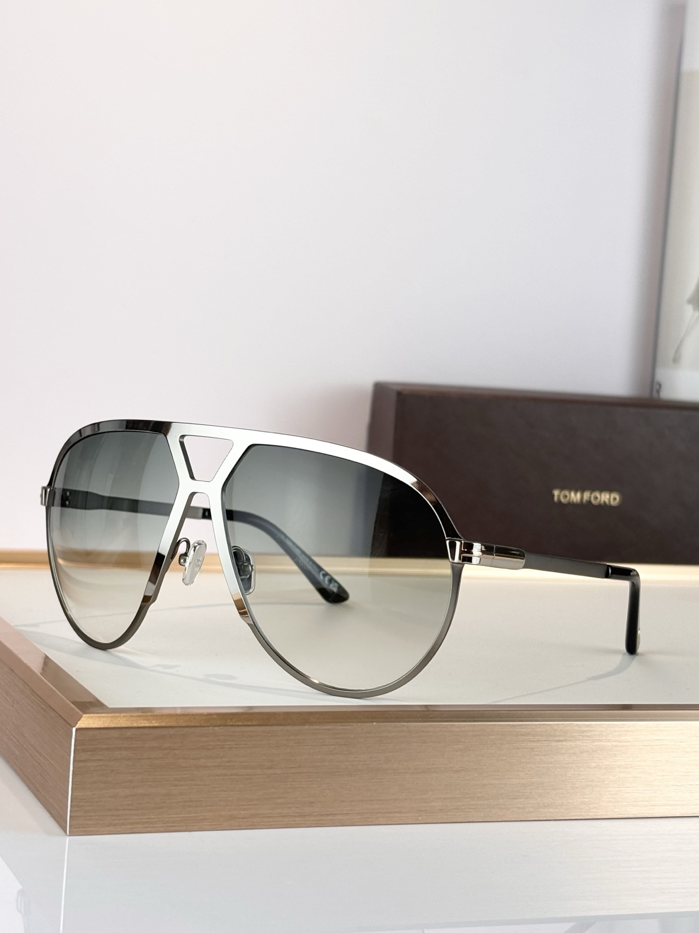 Tom Ford Glasses TF1060 64-14-135