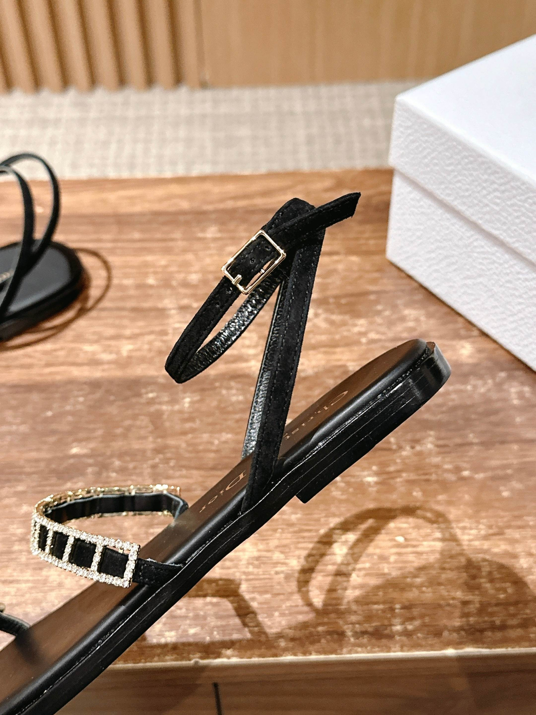 UA DIOR Diorissime Sandal