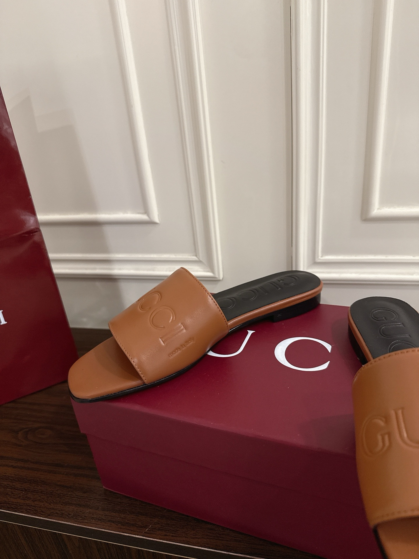 UA Gucci Slides