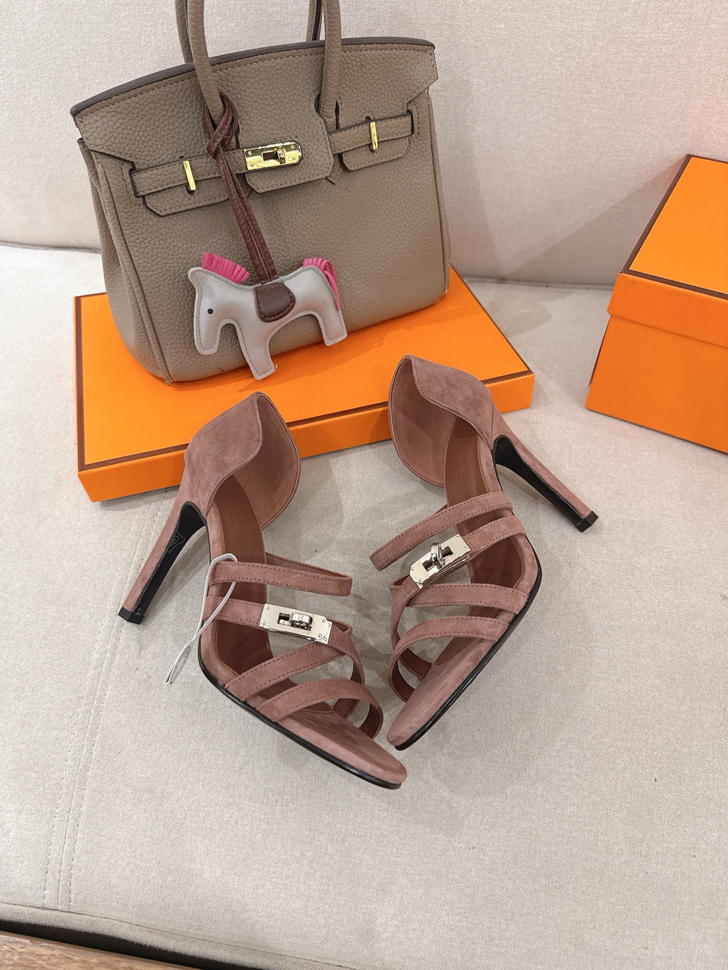 UA Hermès Lipstick 105 Sandal