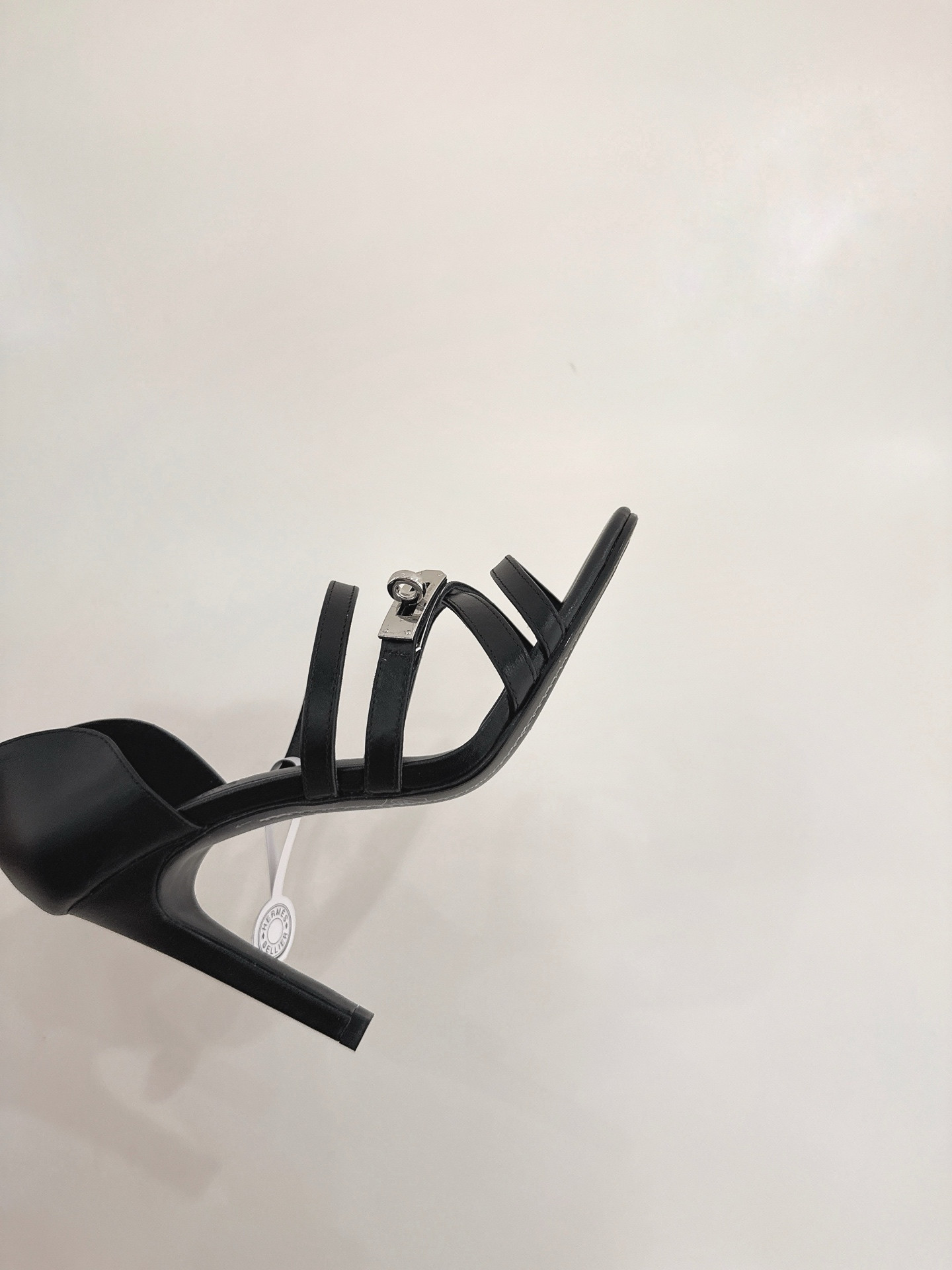 UA Hermès Lipstick 105 Sandal