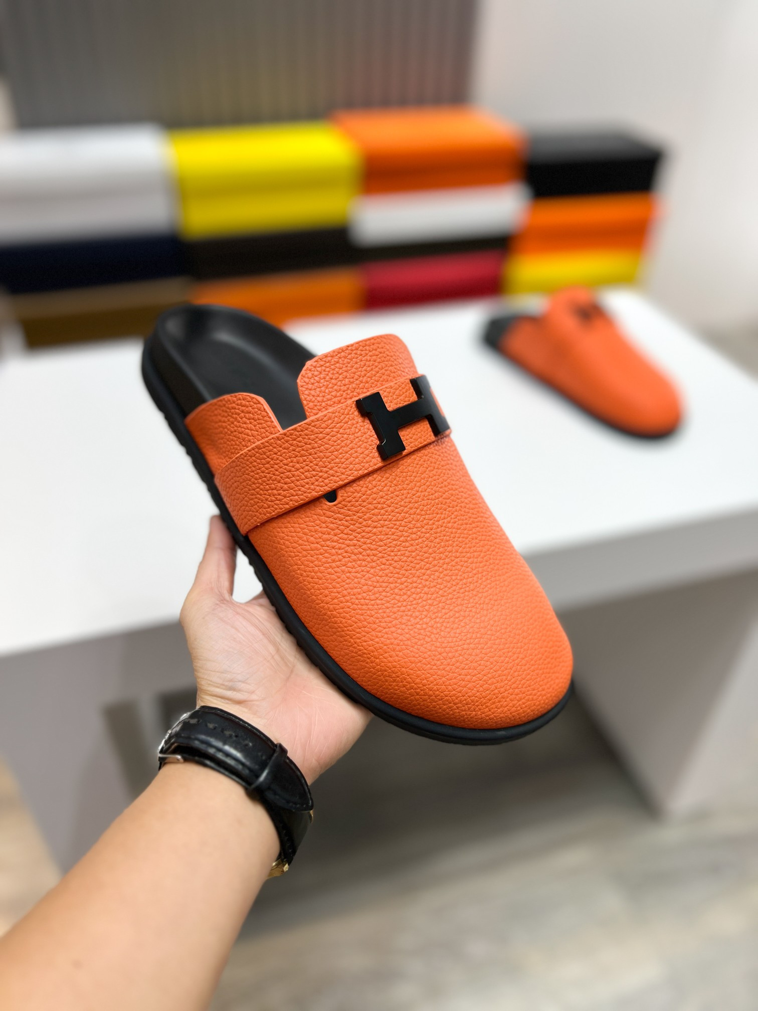 UA Hermès Mule