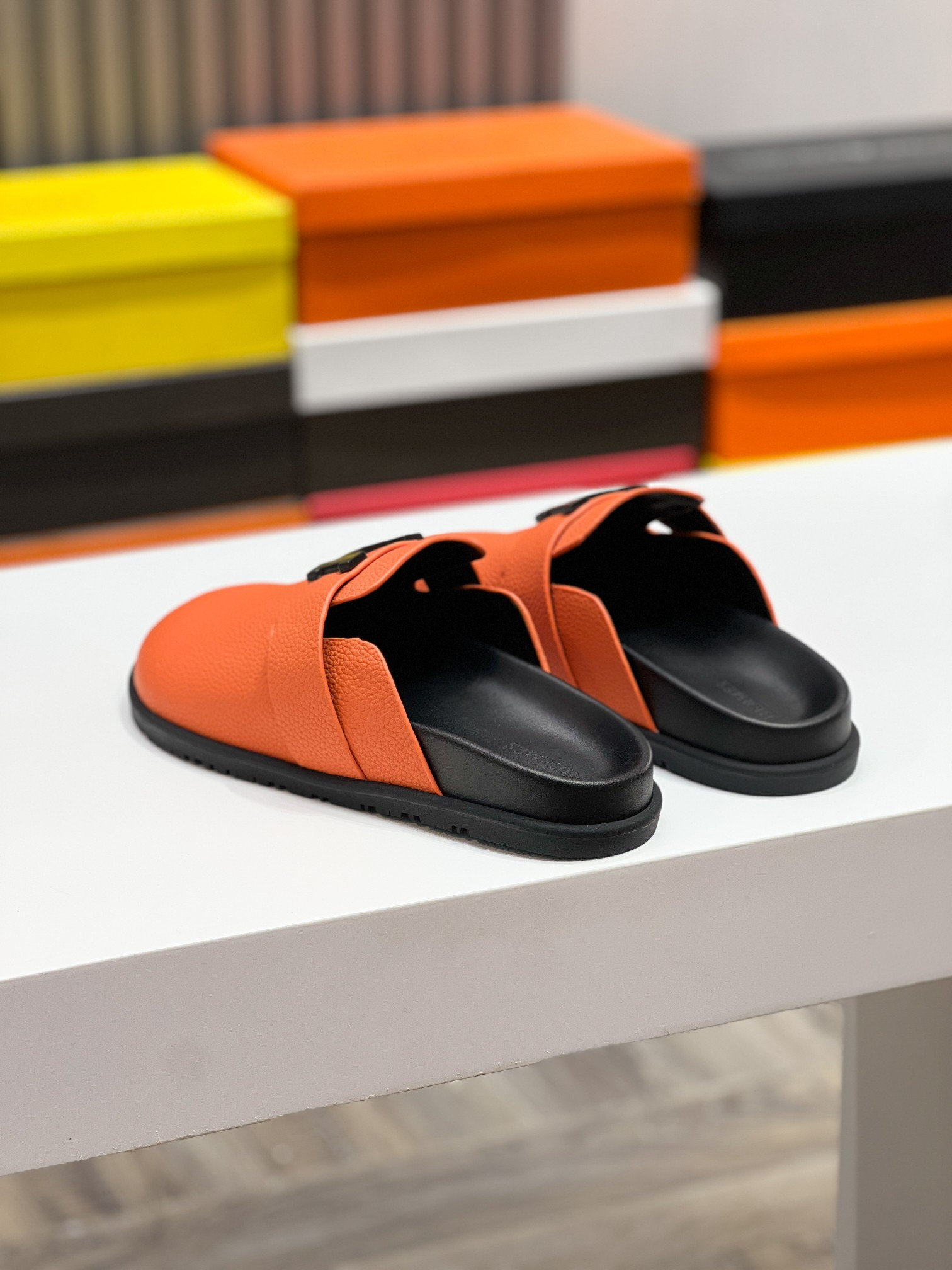 UA Hermès Mule