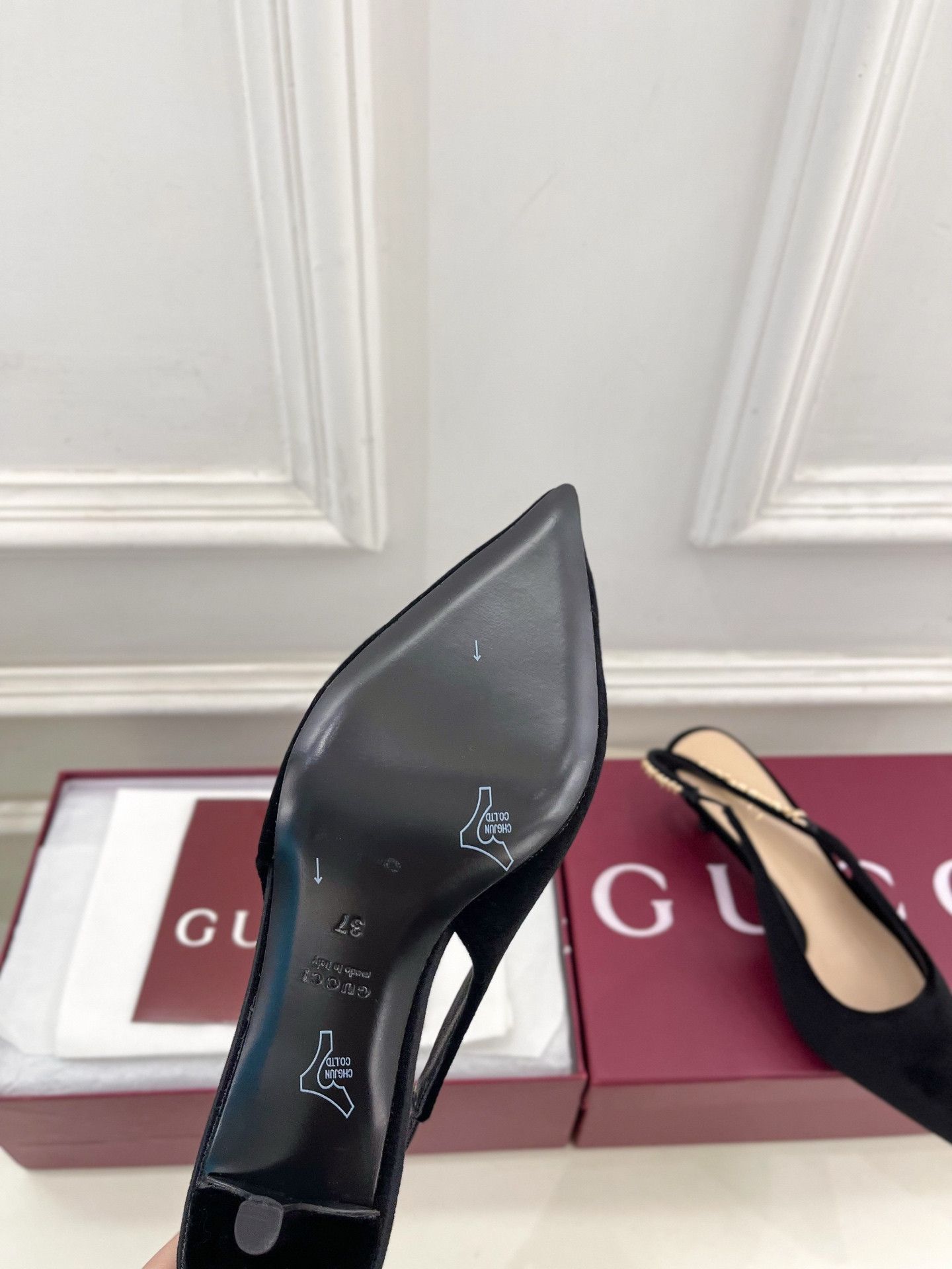 UA Gucci Signoria Slingback Pump