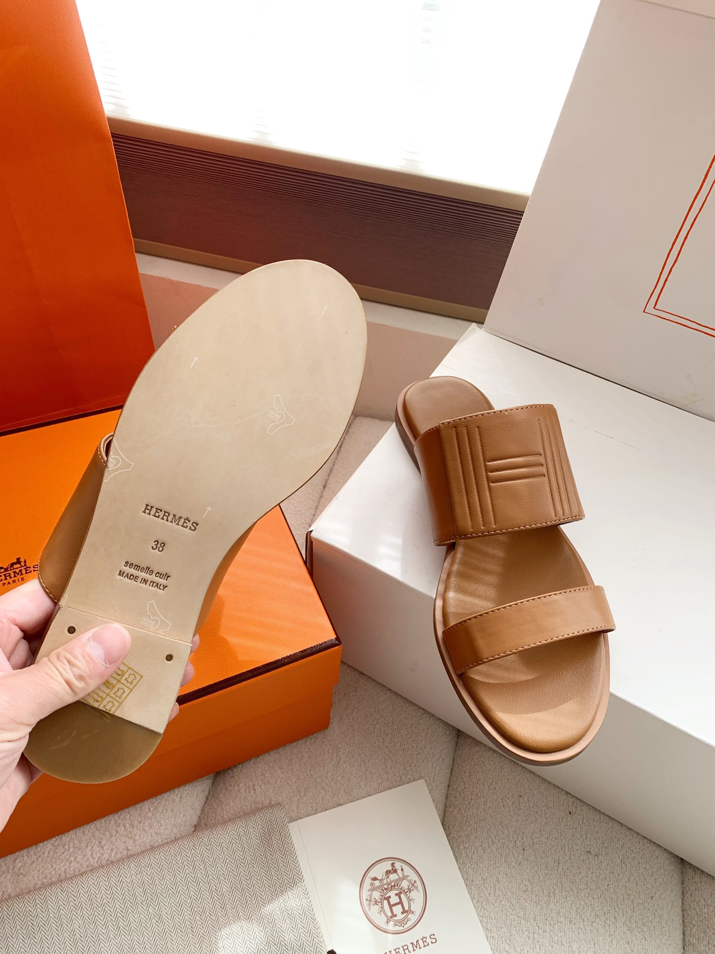 UA Hermès Mona Sandal