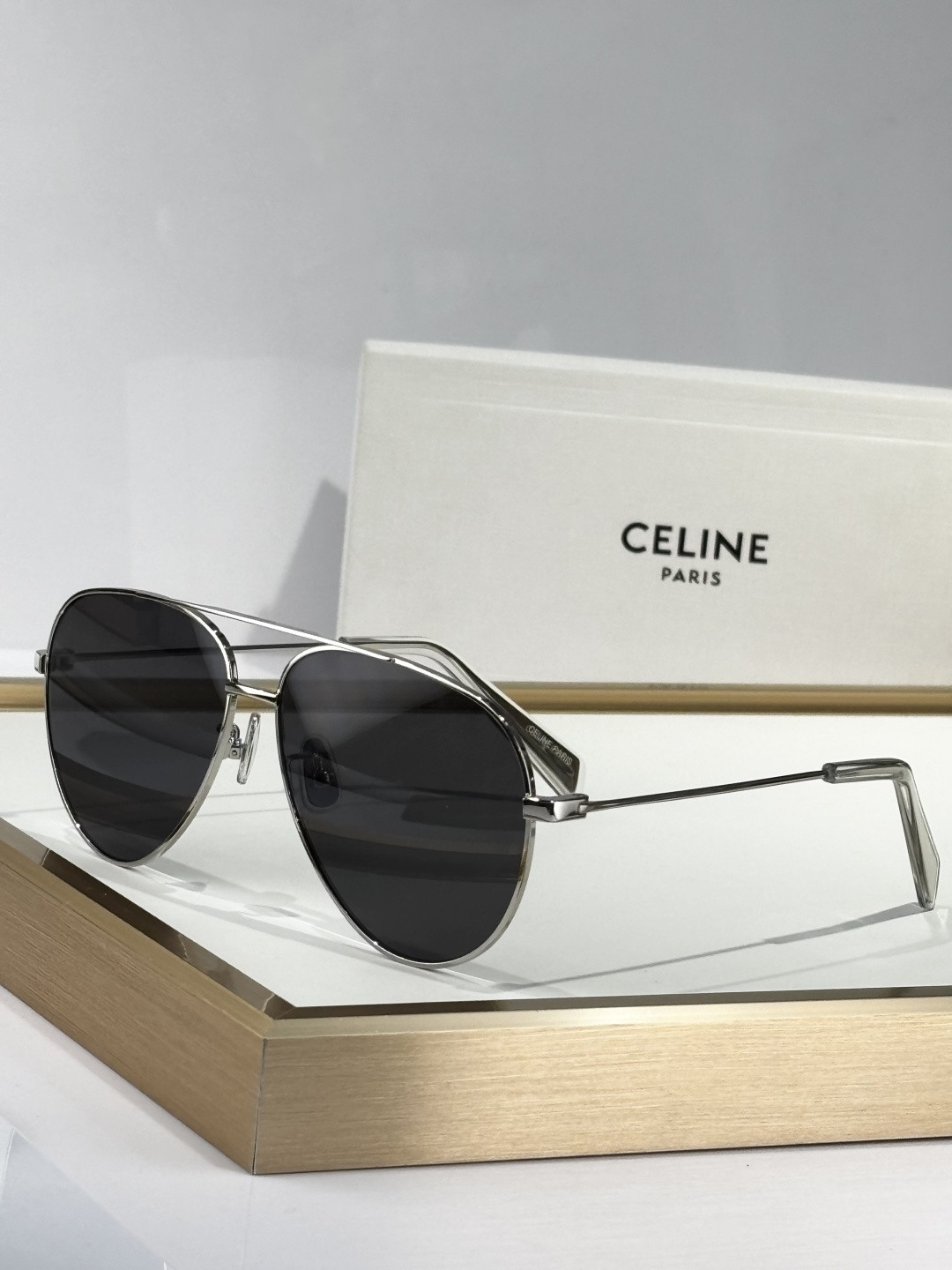 Celine Aviator Sunglasses CL40062 61-12-145