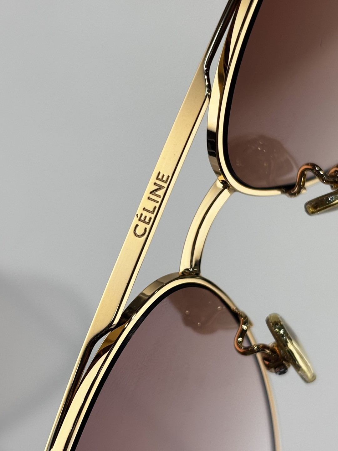Celine Aviator Sunglasses CL40062 61-12-145