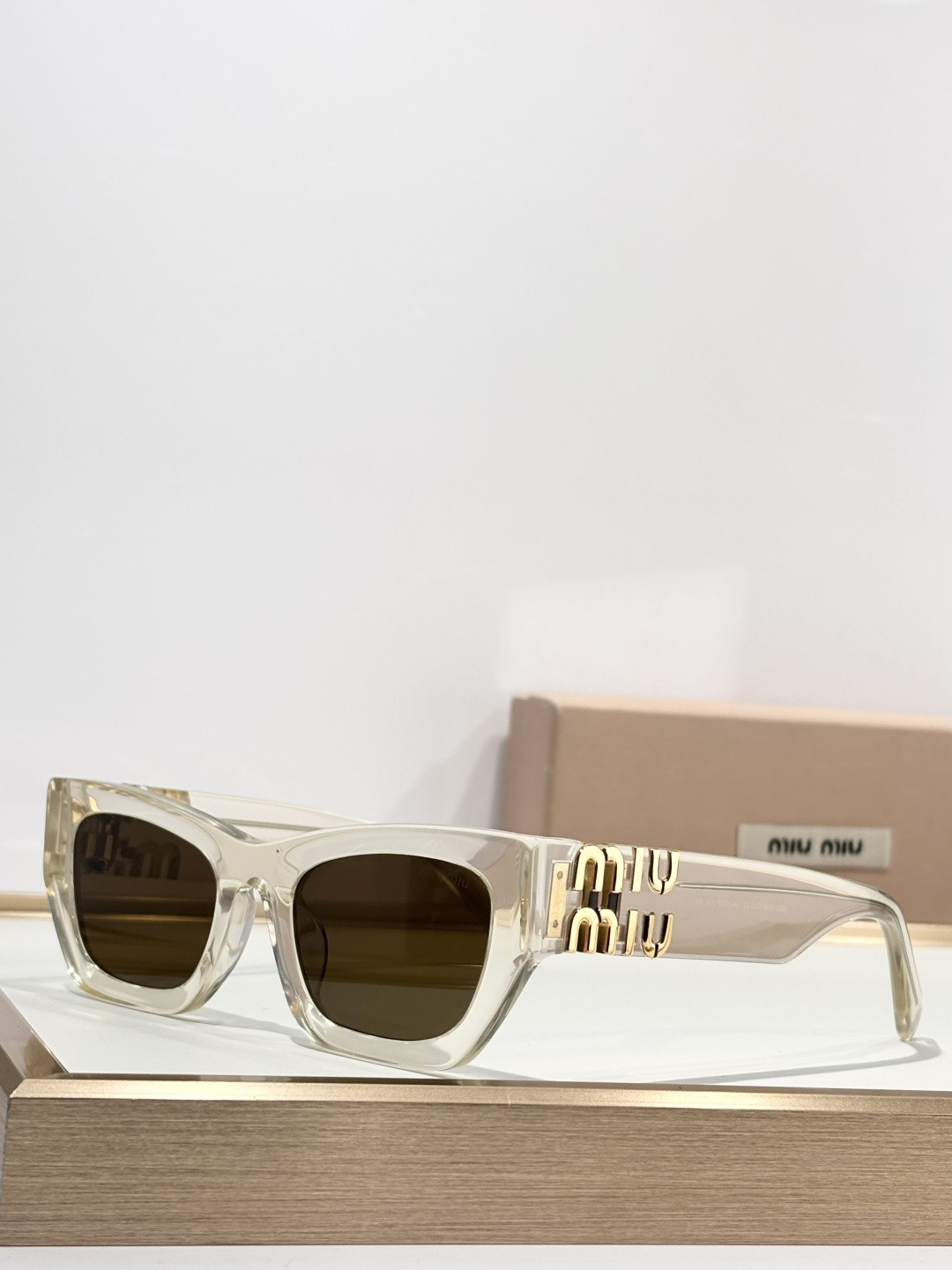 Miu Miu Glasses SMU09w 53-22-135