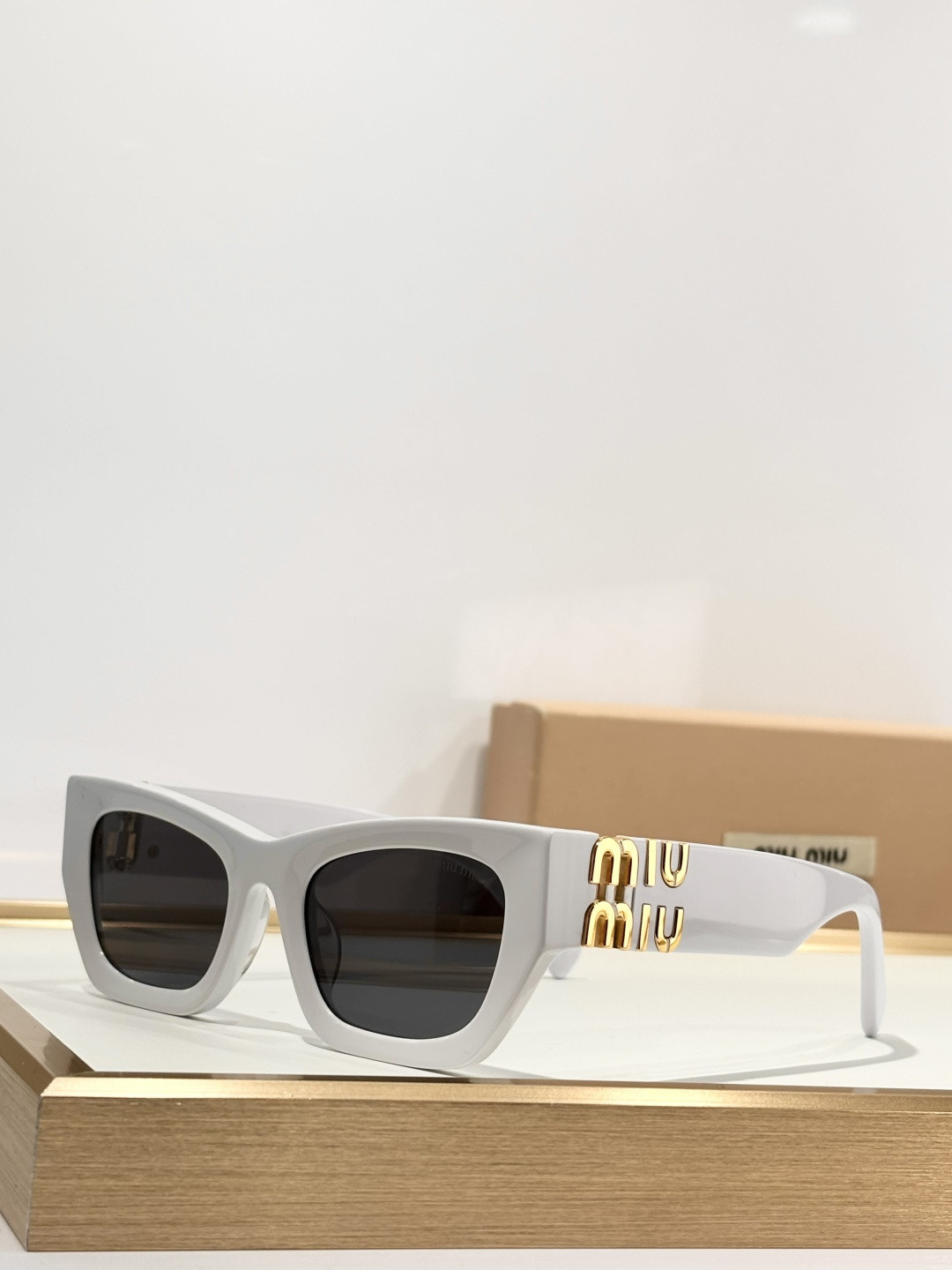 Miu Miu Glasses SMU09w 53-22-135