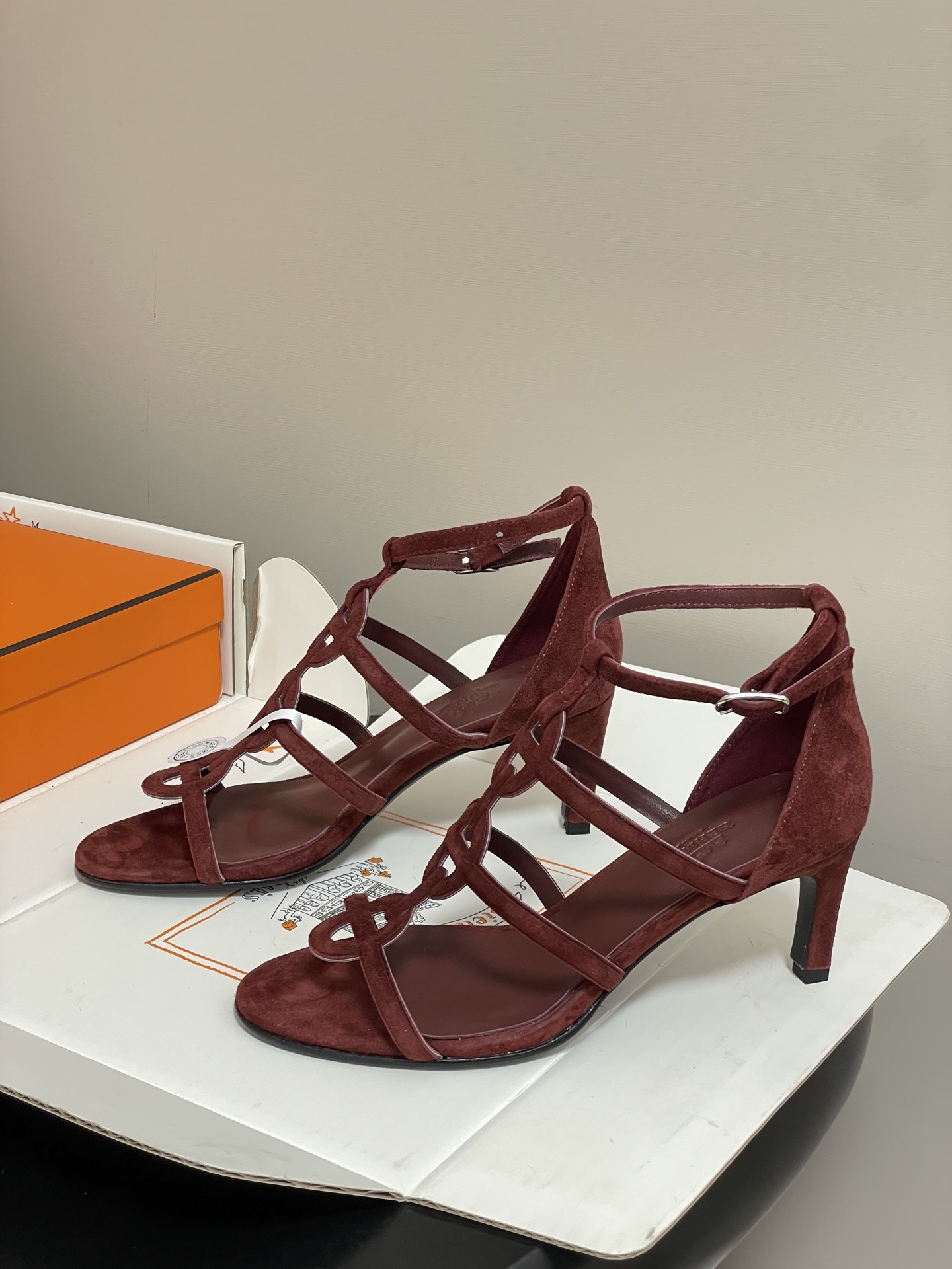 UA Hermès Magic 70 Sandal