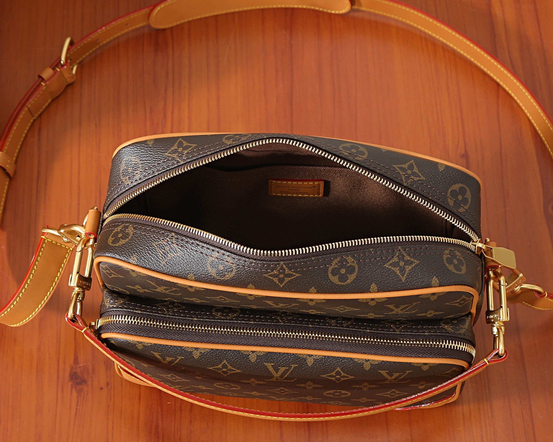 LV NIL Large Handbag M27852 28.5x20x11.5cm