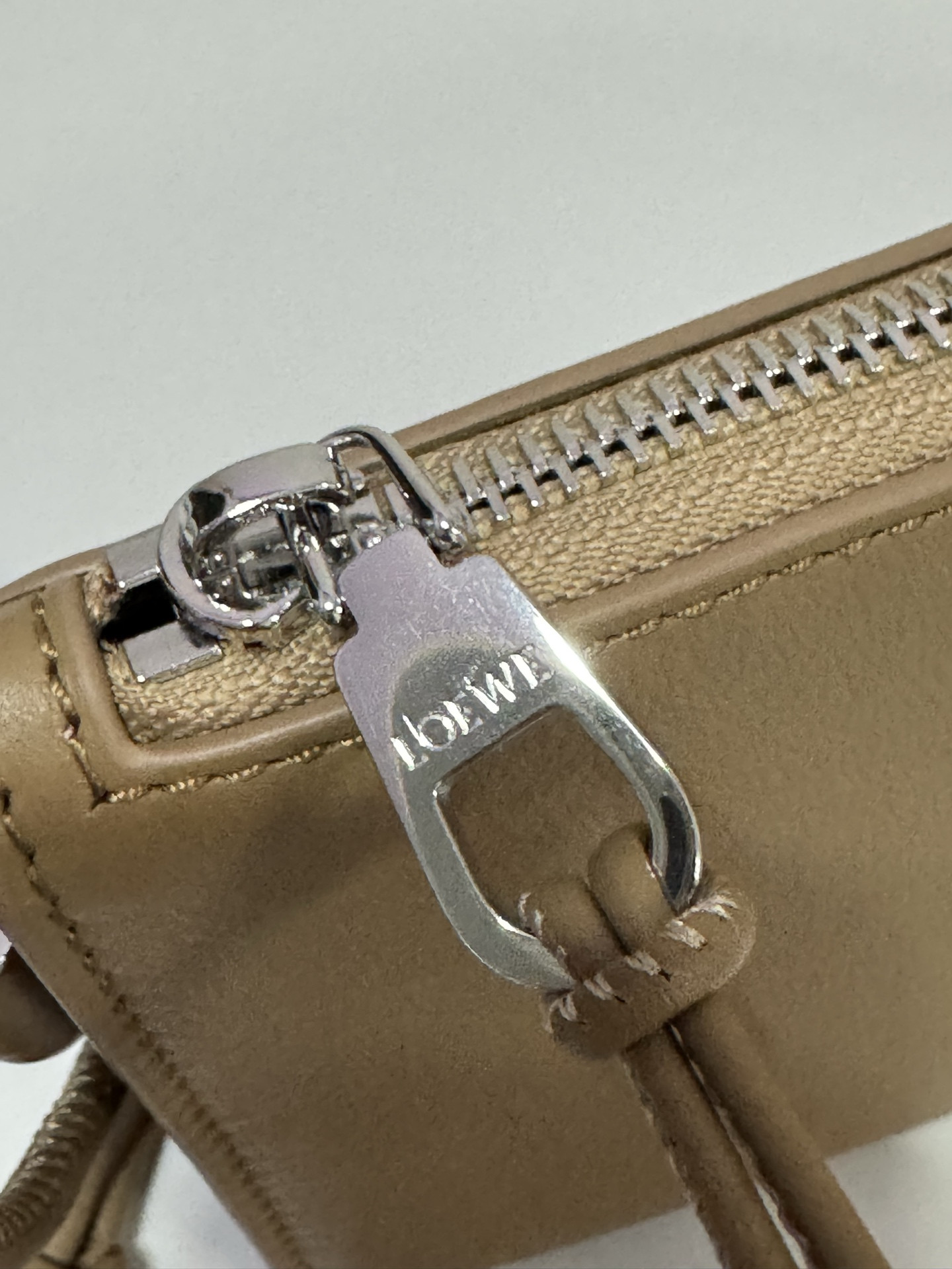 Loewe Joya Pouch 11x22x6cm
