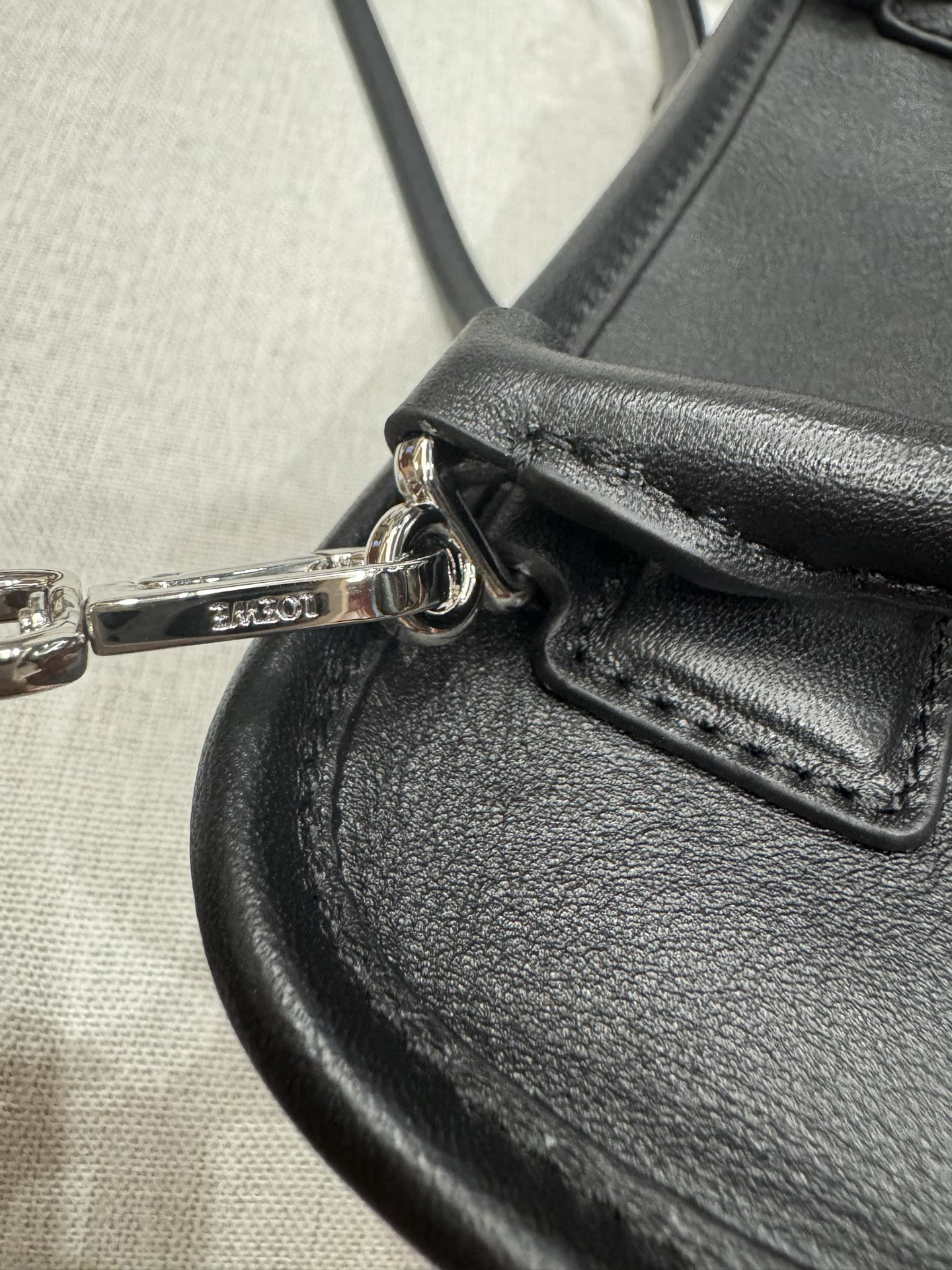 Loewe Mini Amazona 180 Bag 11.5x20x7cm
