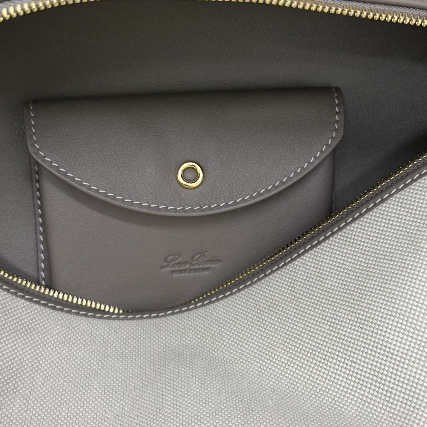 Loro Piana Extra Pocket L27 16x27x10cm