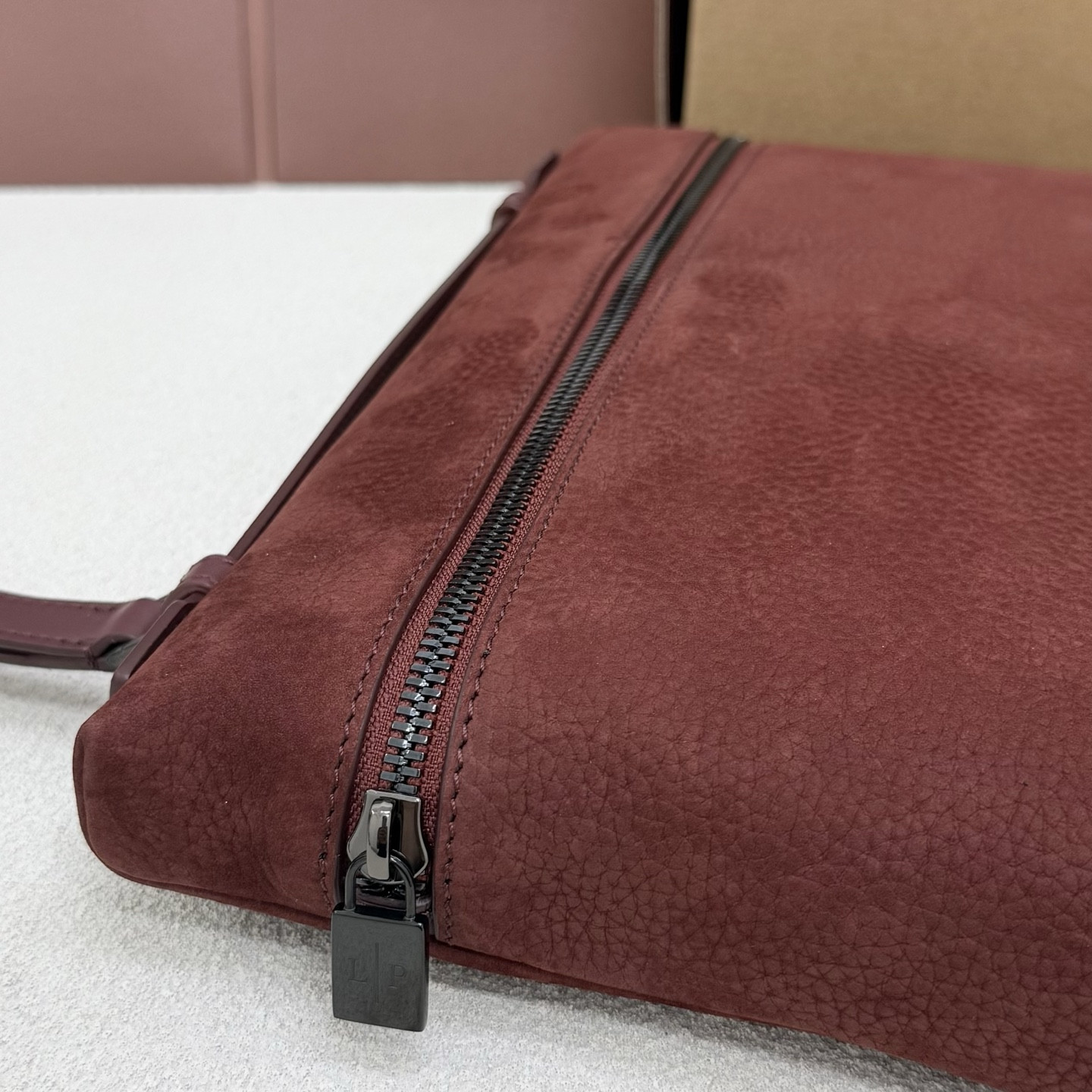 Loro Piana Extra pouch L29 29x18x5cm