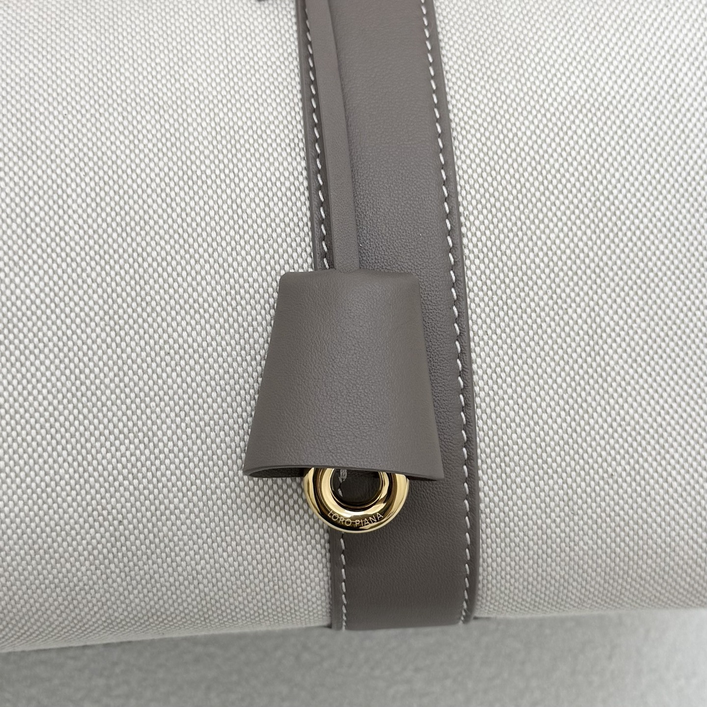 Loro Piana Loom Bag L32 Grained Calfskin 33 x 23 x 18 cm
