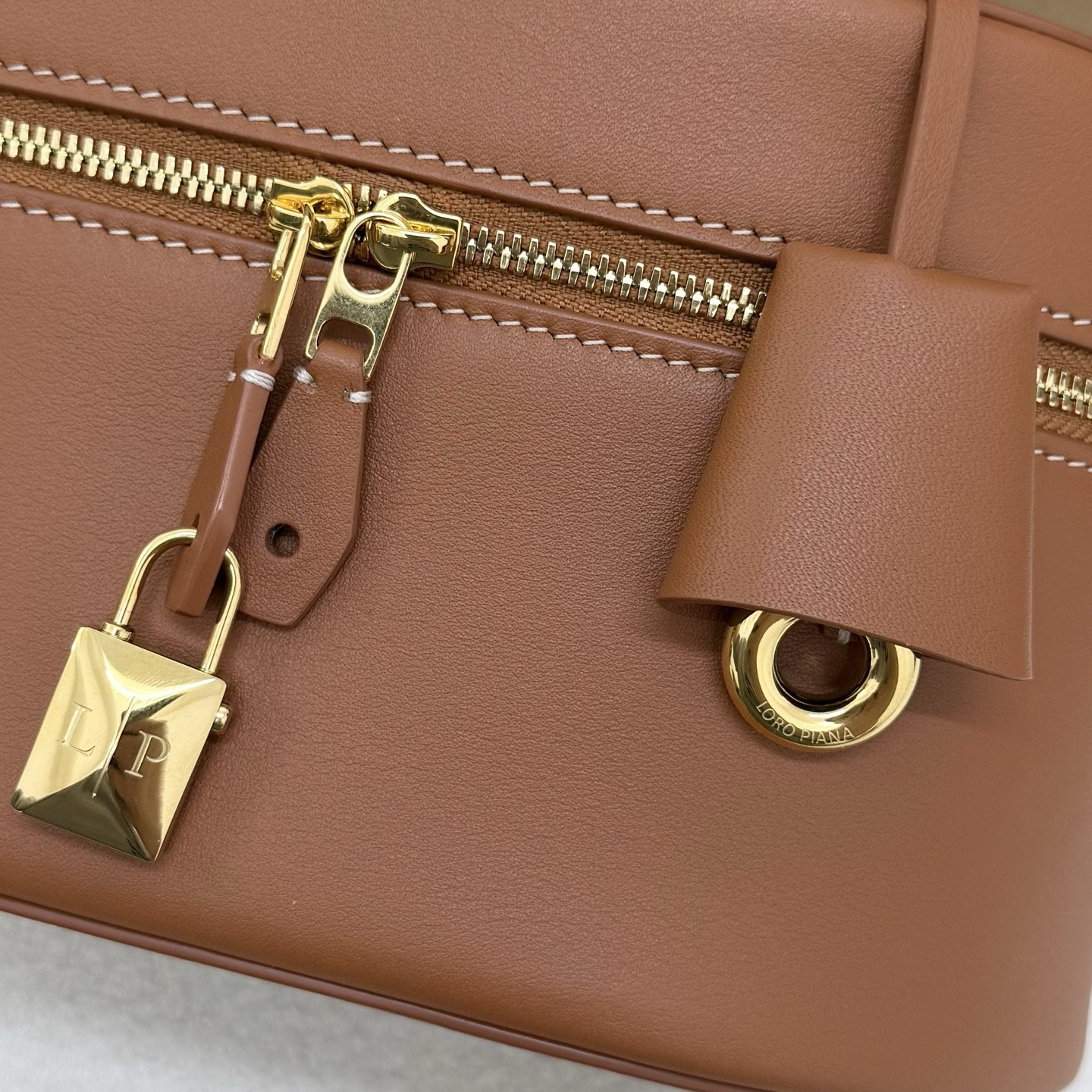 Loro Piana Extra Vanity Case 21x15x12cm
