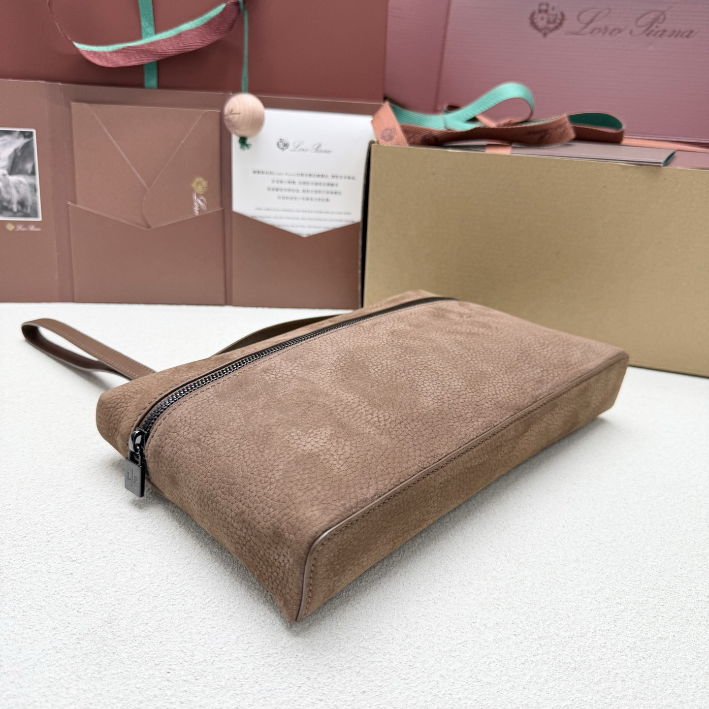Loro Piana Extra pouch L29 29x18x5cm