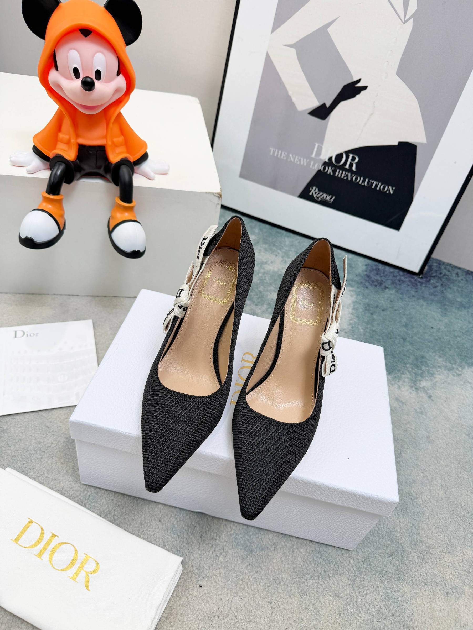 UA Dior J