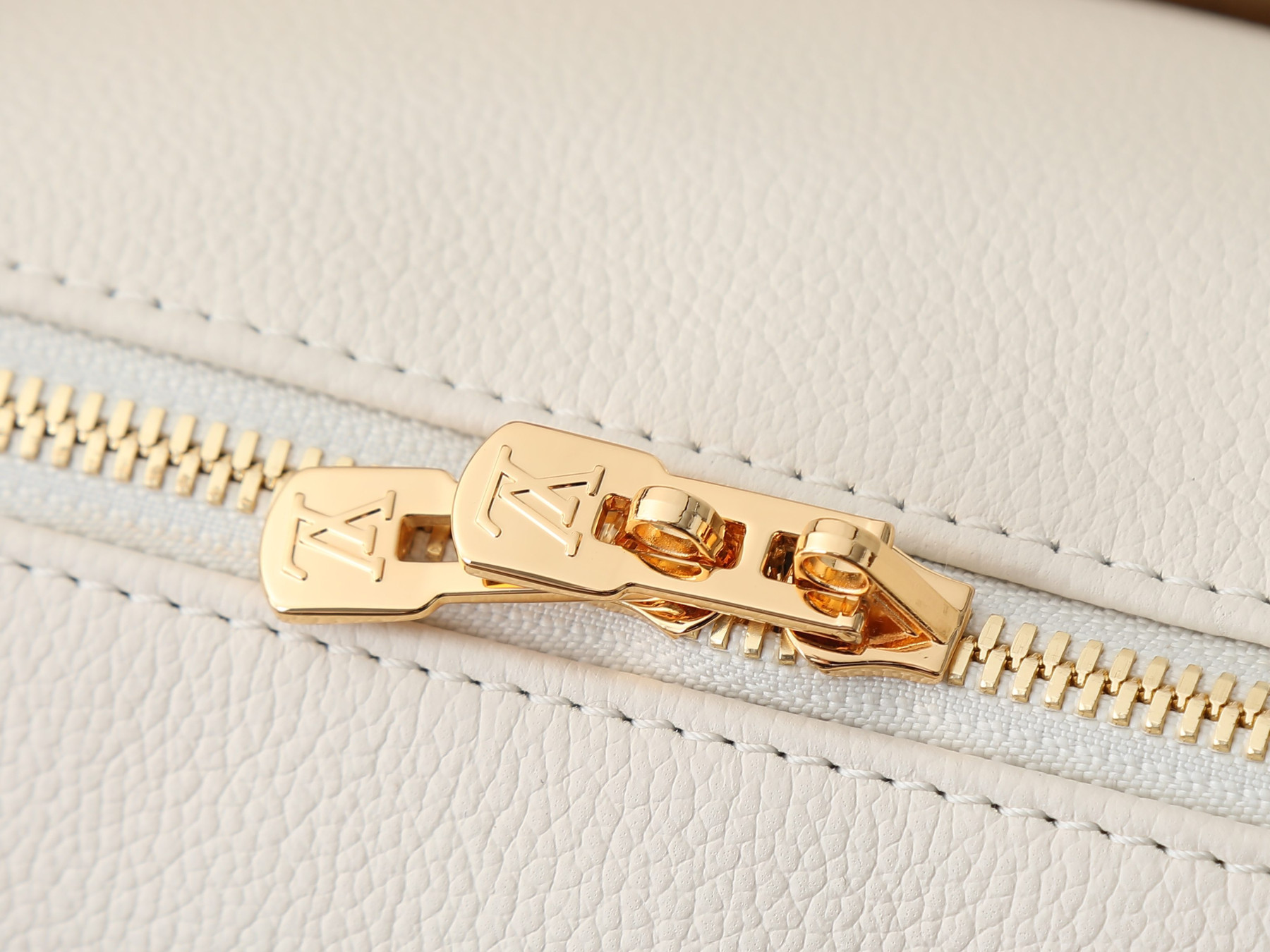 LV Express PM M29392 26x17x13.5cm